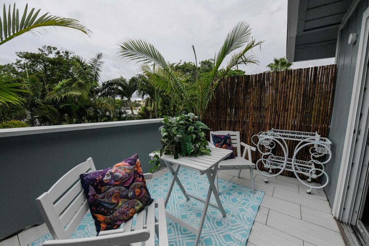 Artistic Retreat, King Suite With Private Balcony! Delray Beach Exteriör bild